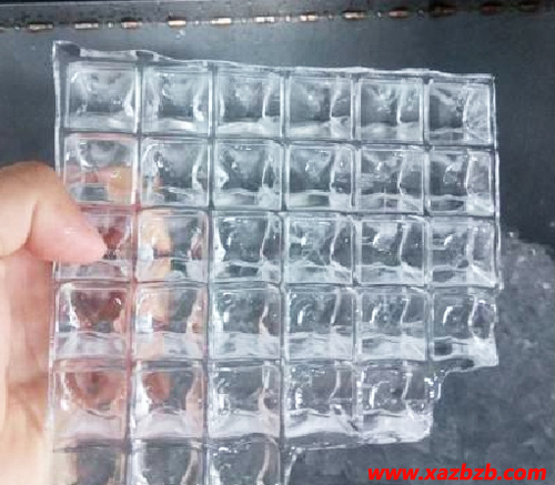 西安食用冰塊.jpg 西安食用冰塊.jpg